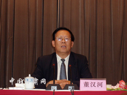 中国工农红军西路军英雄事迹报告会在兰举行