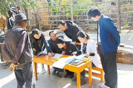 扶贫路上青春无悔 ——追记甘南州舟曲县扶贫办原副主任张小娟