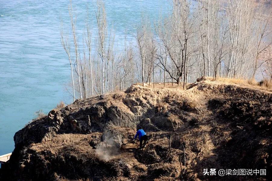 三十年如一日，兰州市榆中县青城镇金学义植树造林保护生态环境。