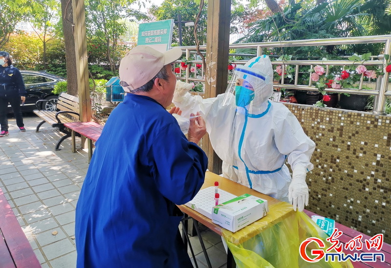 吃饭问题、防疫需要、复工复产……上海多措并举应对战“疫”关键阶段