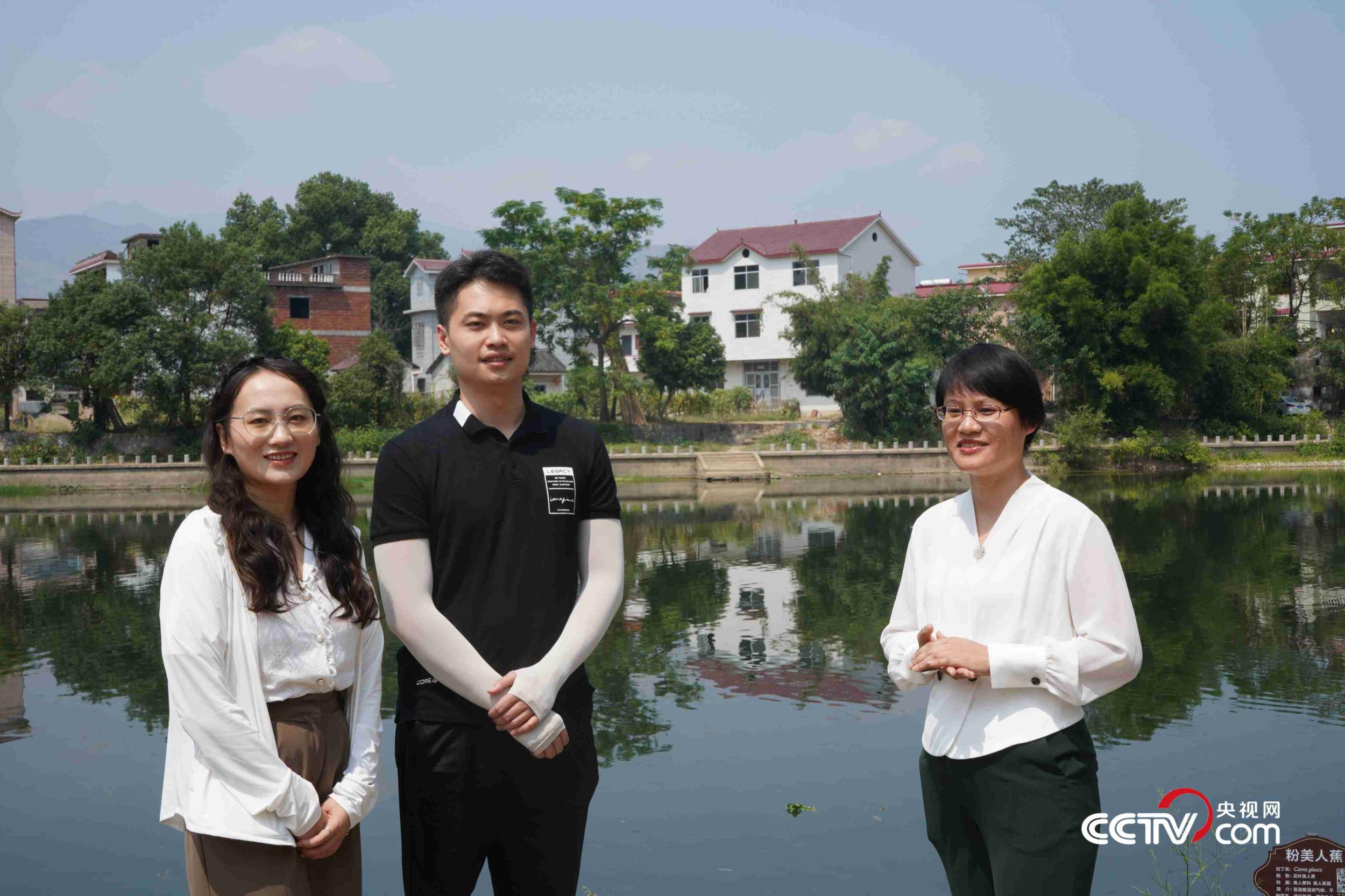 陕西师范大学师生在延安吴起县调研 央视网记者 彭俊 摄