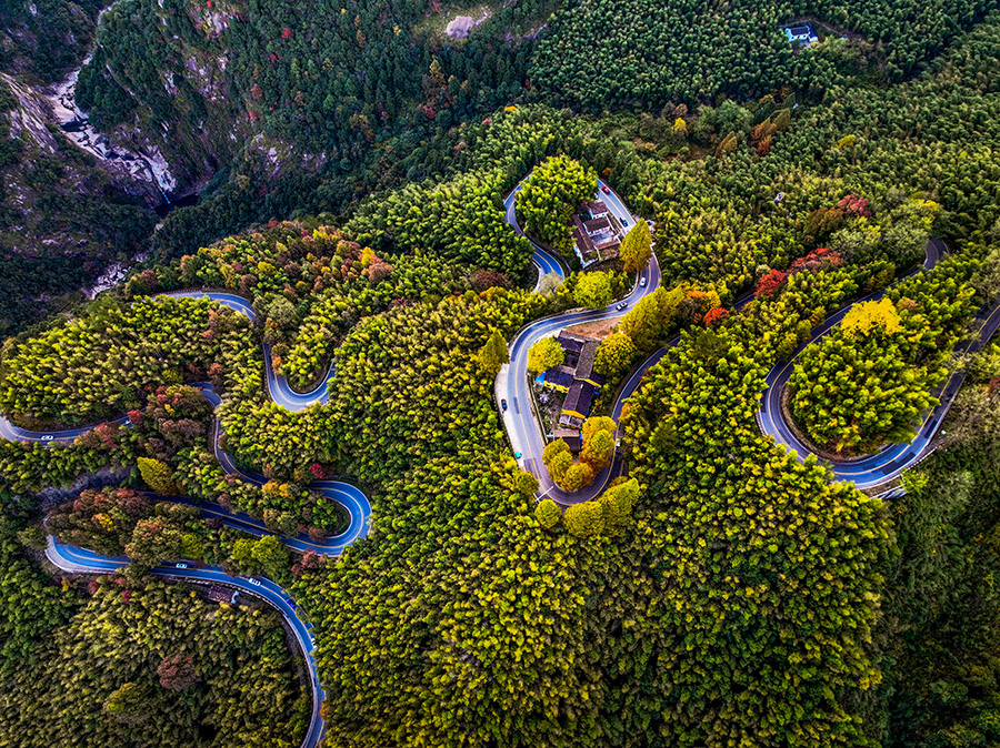 盘山公路。李晓白摄