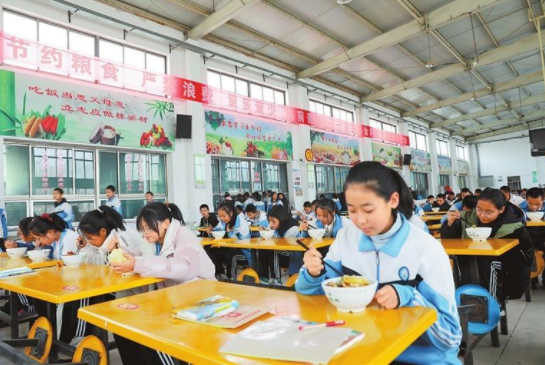 甘肃省中小学“建宿舍扩食堂增学位改厕所”为民实事项目落地见效