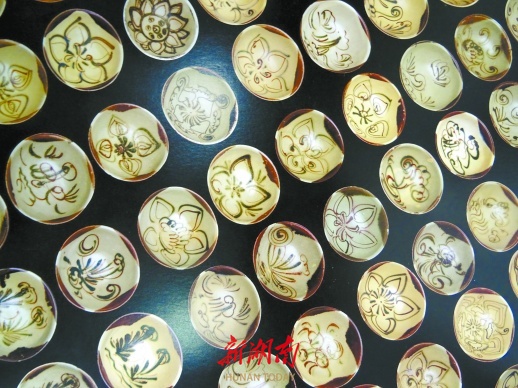 打开 发现湖南⑧丨焰红石渚的世界工厂——看长沙窑彩瓷中的五色大唐