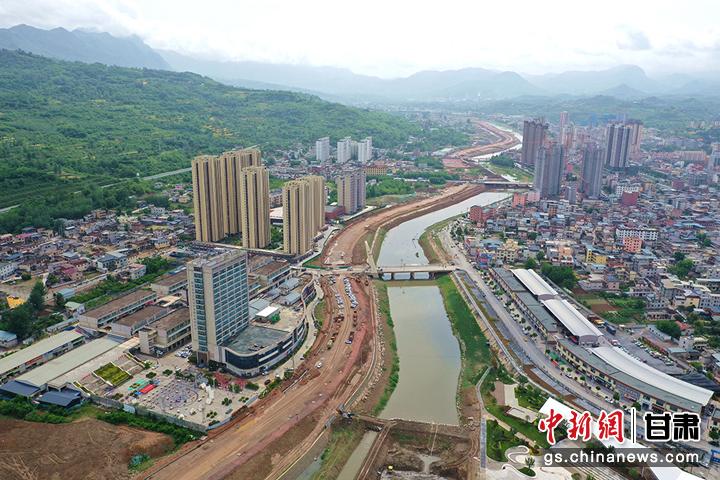 成州大道建设项目快速落地推进。陈争强 摄