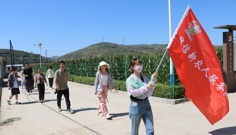 【甘快看】网信新农人有点酷！静宁网信新农人为乡村产业助力打call