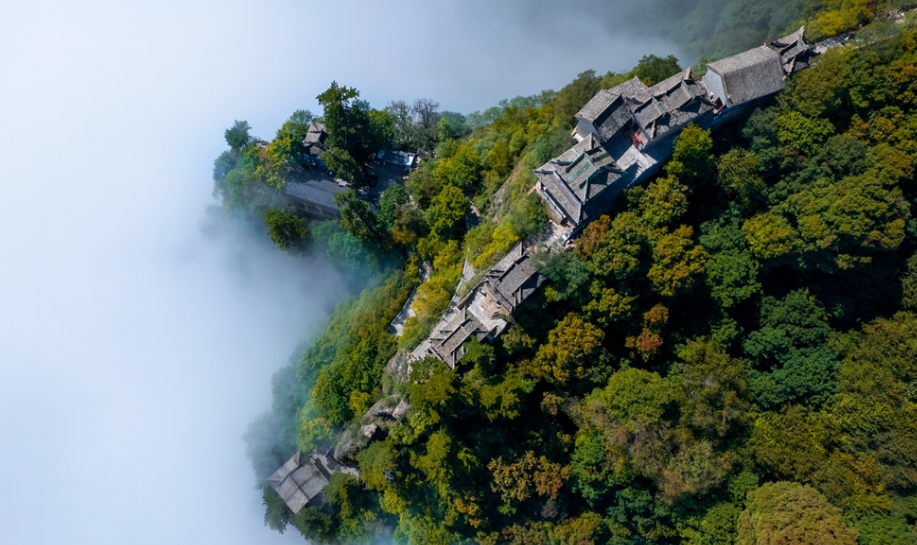 秋日崆峒山