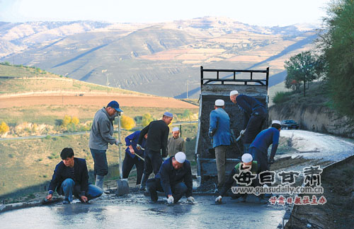 大山乡人口_大山乡大山中学图片(2)