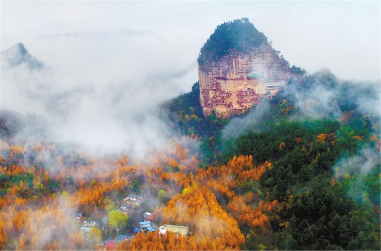 平凉崆峒山 天水麦积山 临夏松鸣岩赏红叶观云海听松涛